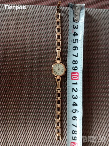 Продавам верижка за дамски часовник.Позлата.Обявенат цена е за всичко., снимка 1