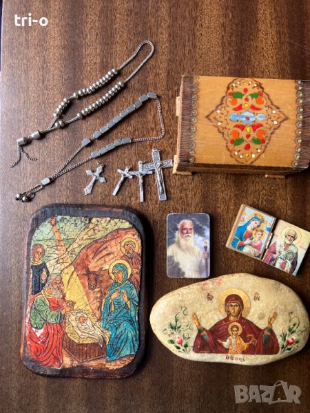 Лот Християнски украшения, кутия пирография, Икони, кръстчета, броеници , снимка 1