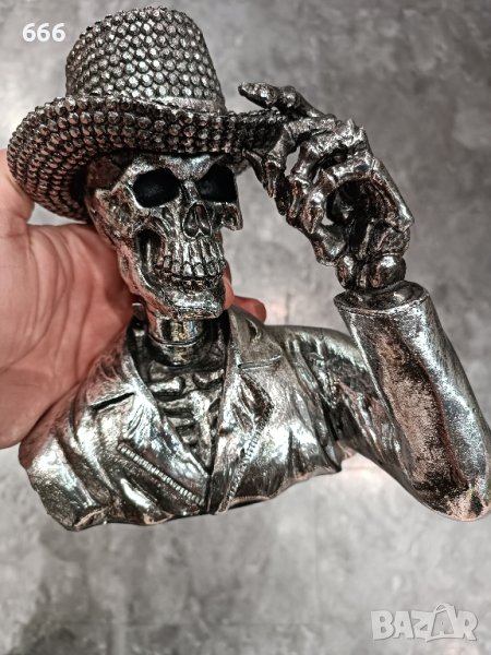 статуетка череп каубой , снимка 1