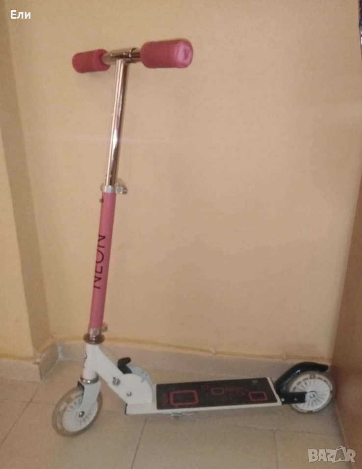 Тротинетка за момиче, снимка 1