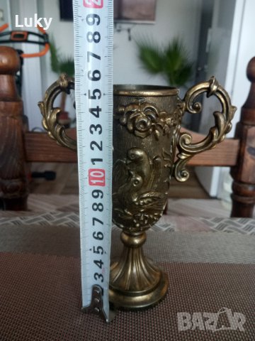 Продавам старинен, красив релефен бокал(ваза,чаша).Германия., снимка 5 - Колекции - 43592936