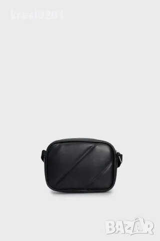 Оригинална чанта на Calvin Klein Jeans K60K611821!, снимка 2 - Чанти - 48067098