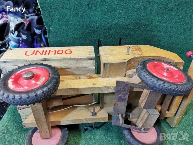 Дървен модел Unimog 1/16, снимка 13 - Антикварни и старинни предмети - 43016923