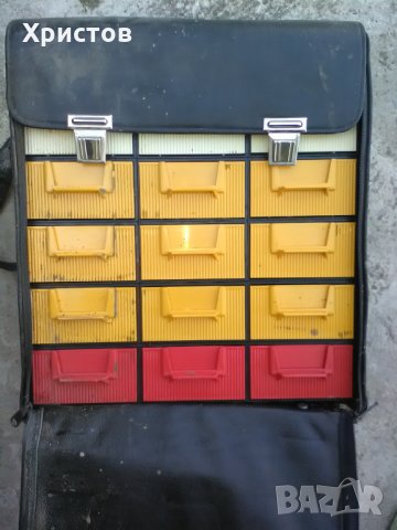 Продавам куфар- органайзер, снимка 3 - Други стоки за дома - 28585797