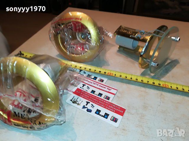 плафони-луни 3бр внос англия 2410221015, снимка 4 - Лампи за таван - 38432475