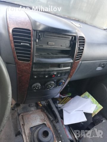Киа Соренто 2.5CRDI на части, снимка 5 - Автомобили и джипове - 27419980