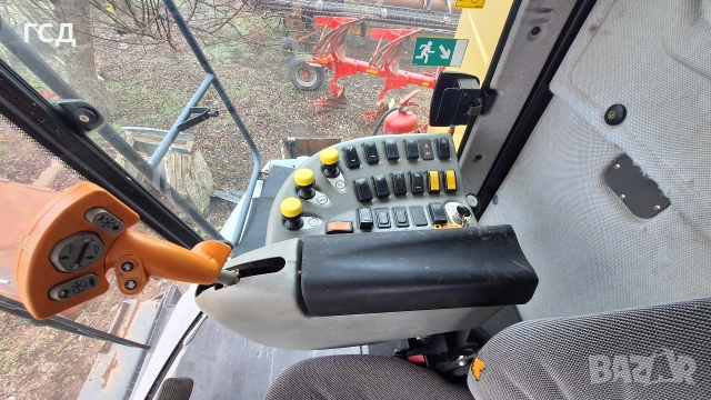 Комбайн Challenger 647C , снимка 8 - Селскостопанска техника - 53221370