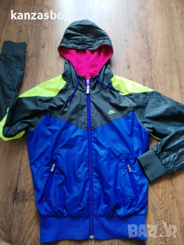 Nike Sportswear Club Sweatshirt - страхотно дамско яке С, снимка 4 - Якета - 51895252