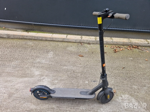 електрическа тротинитка Xiomi, снимка 4 - Велосипеди - 52576083