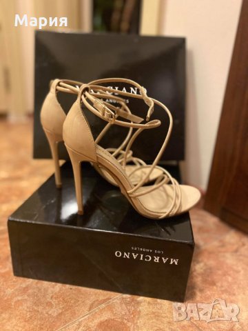 Guess бежови сандали 