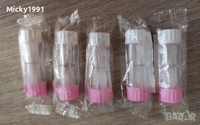 Вертикални контейнери / кутийки за твърди и меки контактни лещи