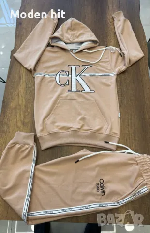 Calvin Klein Дамски Спортен Комплект🔝Дамски Спортен Екип Келвин Клайн - Различни Цветпове Код VL-13, снимка 3 - Спортни екипи - 49307094