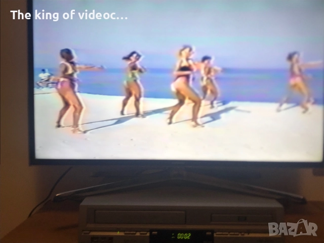 Видеокасета Гръцка музика сборна с лека еротика  VHS, снимка 7 - Други жанрове - 52698519