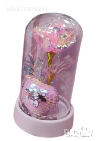 Вълшебна роза под стъклен купол с пайетено сърце и LED светлини, снимка 4 - Лед осветление - 48846222