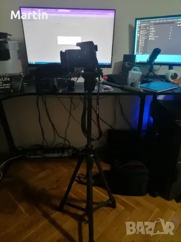 Canon EOS 4000D с обектив EF-S 18-55 и EF 75-300mm, снимка 5 - Фотоапарати - 48030070