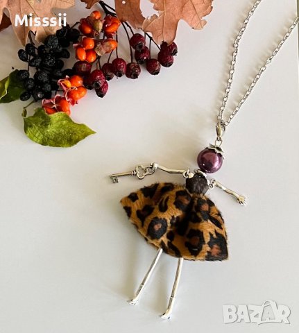 Дълго колие/гердан с висулка "Кукла", снимка 4 - Колиета, медальони, синджири - 21099747