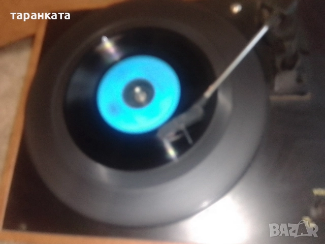 работещ грамофон в куфар със вградени говорители и усилвател , снимка 9 - Грамофони - 51887994