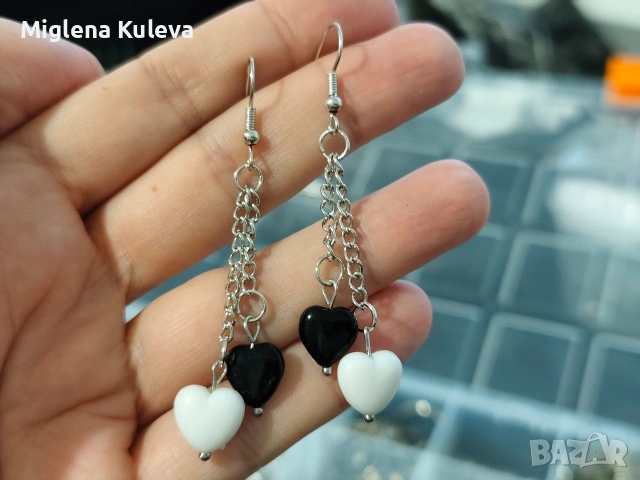 Обеци Сърца в черно и бяло 