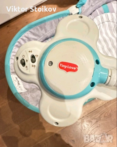 Кош за бебе/музикален шезлонг Tiny Love, снимка 4 - Детски шезлонги - 53222313