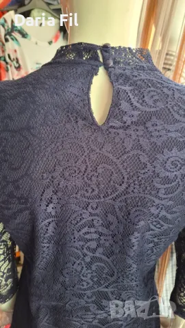 Тъмносиня дантелена рокля с прозрачни ръкави , снимка 3 - Рокли - 48060995