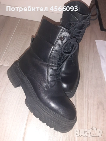 Продавам черни боти естествена кожа Marco Tozzi