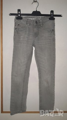 6-7г 122см Панталон тип Дънки светло сиви без следи от употреба, снимка 1 - Детски панталони и дънки - 38637666