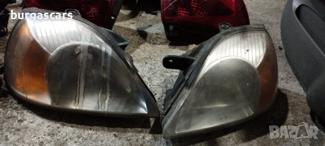 Фарове ляв десен Kia Rio - 50лв, снимка 2 - Части - 38447092