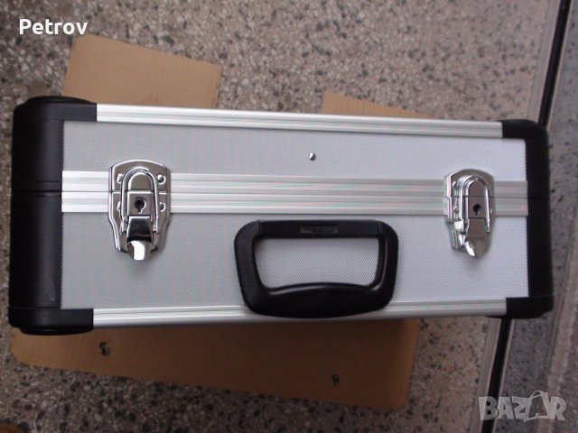 Куфар за Инструменти - ЗДРАВ Алуминиев Куфар за Инструменти с 2 ключета !!! Внос от Германия !!!, снимка 14 - Клещи - 39609715