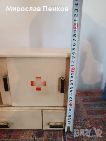 Аптечка, снимка 5 - Антикварни и старинни предмети - 49252550