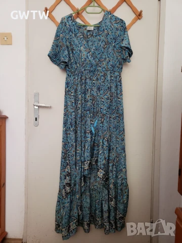 Дълга асиметрична рокля от естествена коприна