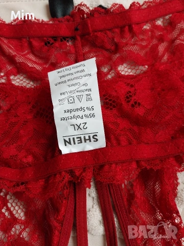 2XL Червена дантелена полупрашка с отворено дъно , снимка 3 - Бельо - 53436528