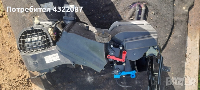  Кутия парно с моторчета, клапи, вентилатор от Volkswagen Passat / Пасат 1.9 TDI 110 к.с. 2000г. 