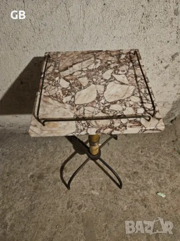 Мраморна масичка / поставка за телефон, снимка 1