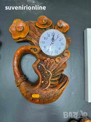 Декоративен стенен часовник 