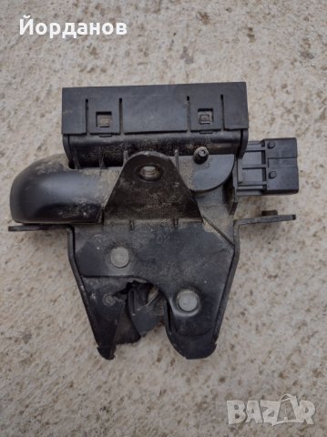 Брава за багажника на  SAAB 9-3 2.2 125 к.с., снимка 2 - Части - 32411430