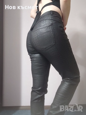 Еластичен черен панталон, кожен панталон, нов панталон, размер 38 и 40, снимка 7 - Панталони - 52325604