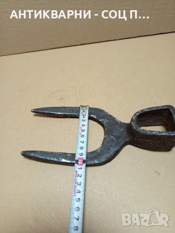 Соц Стар Ръчно Кован Инструмент За Копане Тегло 0.900кг., снимка 12 - Антикварни и старинни предмети - 50489357