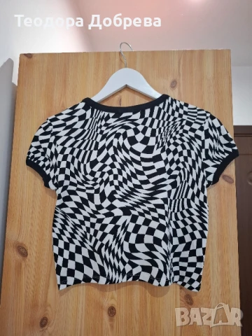 Тениска с интересен дизайн от H&M, снимка 2 - Тениски - 50836854