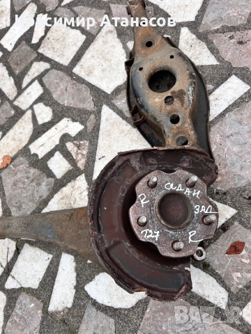 Шенкел главина задна десен  за Тойота Авенсис T27. Седан. 2012-2015г, снимка 2 - Части - 52889439