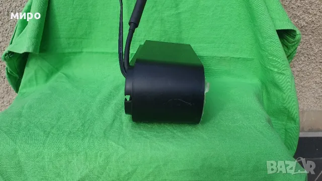 Зарядно за автомобил Ferrari 12v, снимка 3 - Аксесоари и консумативи - 48898229