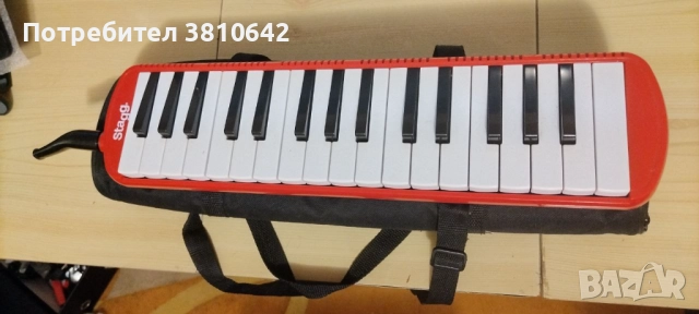 Продавам мелодика Stagg (червена), снимка 1