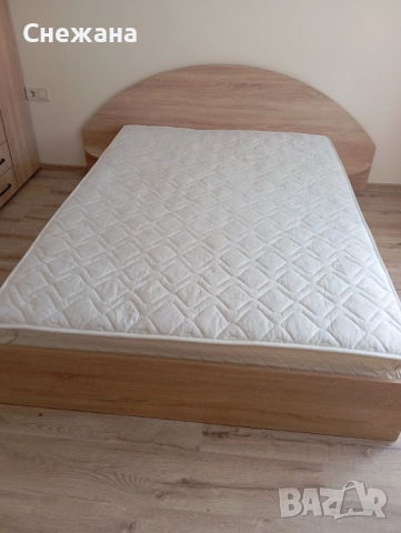 Комплект спалня с матрак плюс гардероб, много добре запазено състояние , снимка 4 - Спални и легла - 51462542