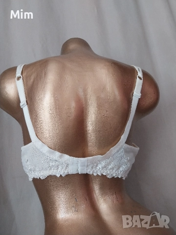 LISE CHEMEL 75 E Бял сутиен от сатен и дантела , снимка 5 - Бельо - 51783033