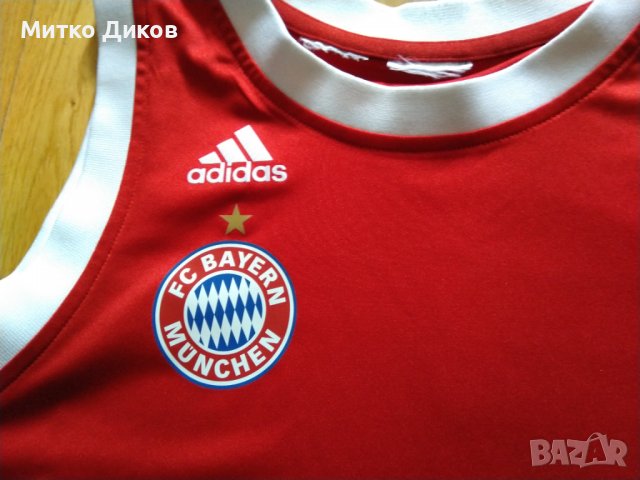 Байерн  Мюнхен потник Адидас размер С, снимка 2 - Футбол - 37067826