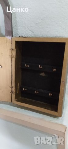  кутийка за ключове със работещ часовник, снимка 3 - Други стоки за дома - 34590588