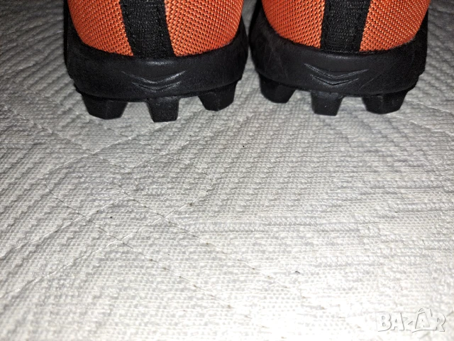 Inov-8 X-Talon G 235  № 40 маратонки за бягане УНИСЕКС , снимка 8 - Маратонки - 50753509