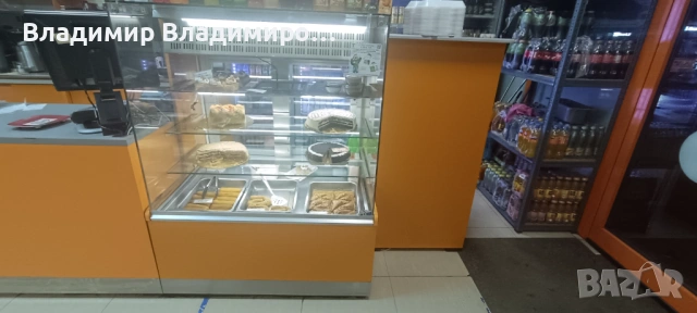 Сладкарска витрина , снимка 2 - Обзавеждане за заведение - 53520939