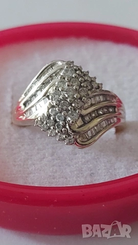 Златен пръстен с брилянти