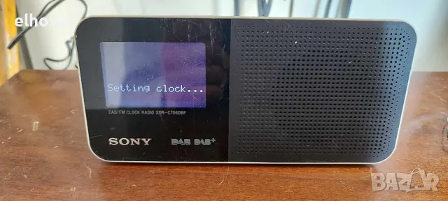 Портативно радио Sony XDR-C706DBP, снимка 4 - Радиокасетофони, транзистори - 49095106