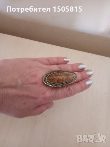 Невероятно красив Арт Деко прьстен с имитация на кехлибар, снимка 2 - Пръстени - 32961682